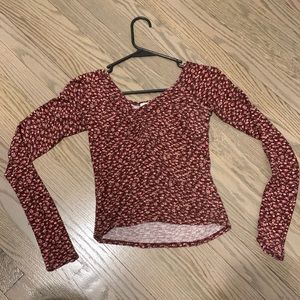Burgundy floral cinched Tee